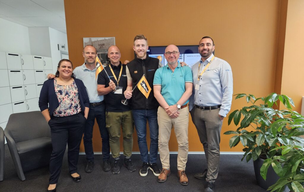 En bild på teammedlemmar från Colly Flowtech och Parker Hannifin